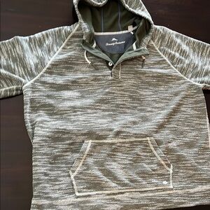 Tommy Bahama Textured Hooded Top